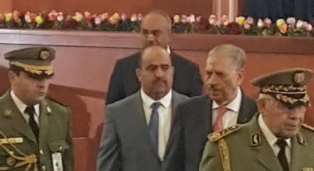 Ahmed Gaid Salah accompagner de le président du Senat,président de l'APN et l' ancien premier ministre de l’intérieur , à l'investiture du président A.Tebboune le 19-12-2019 au palais de la Nation à Alger