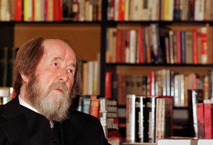 Alexandre-Soljenitsyne Prix Nobel de littérature.