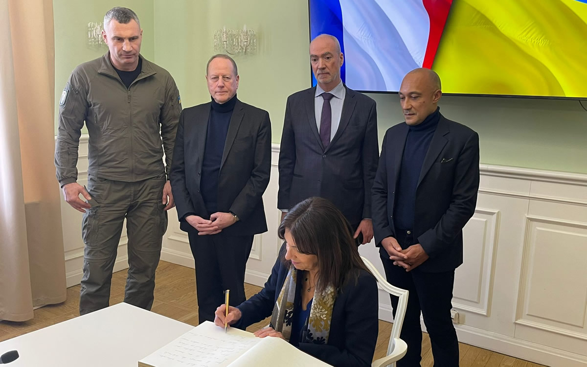 Anne Hidalgo en déplacement à Kiev